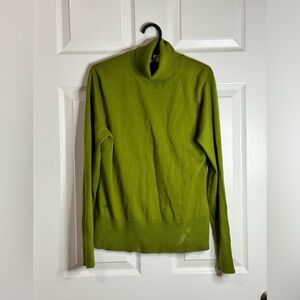 Lilly Pulitzer Green Turtleneck Longsleeve Sweater Size M